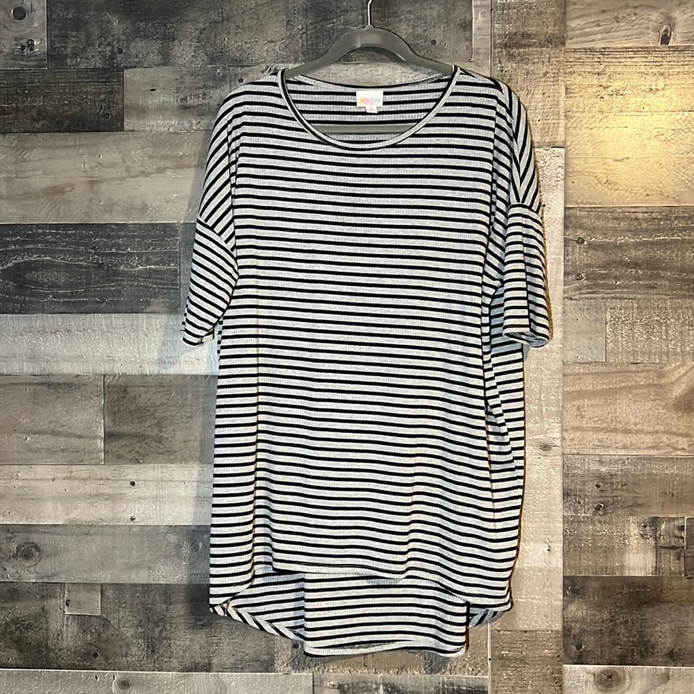 Black & gray striped (ribbed) Lularoe Irma